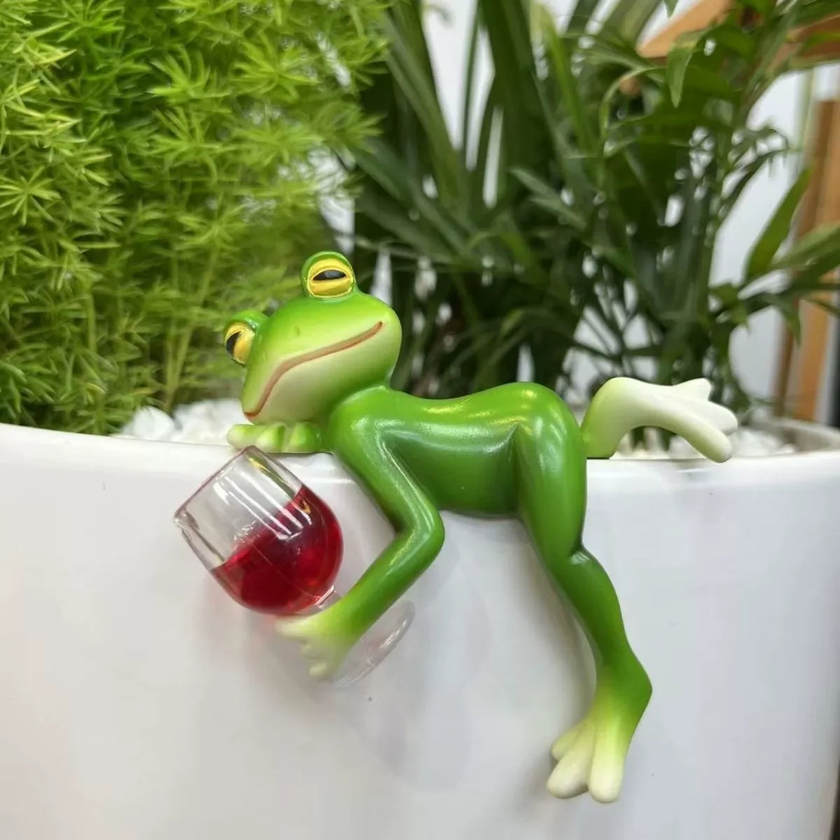 Hanging Frog Flower Pot Decor