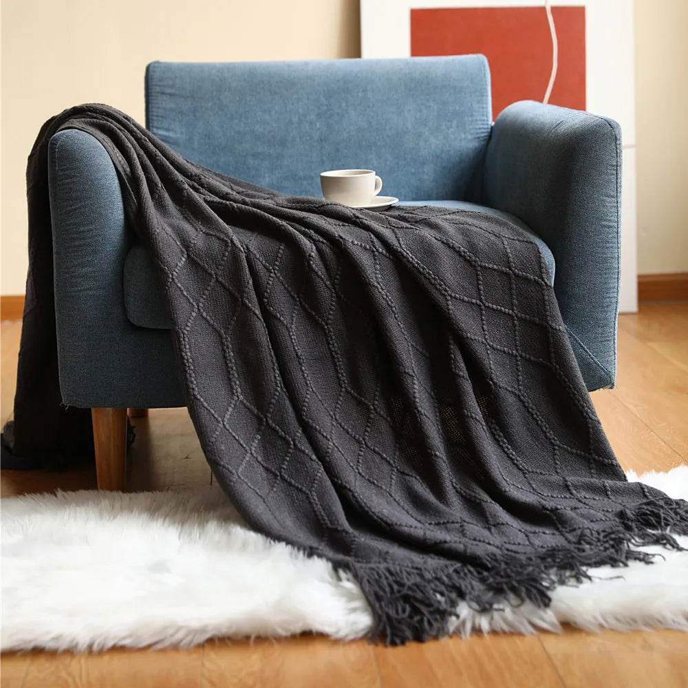 Luxury Knitted Throw Blanket with Tassels – Soft Acrylic Sofa & Bed Blanke