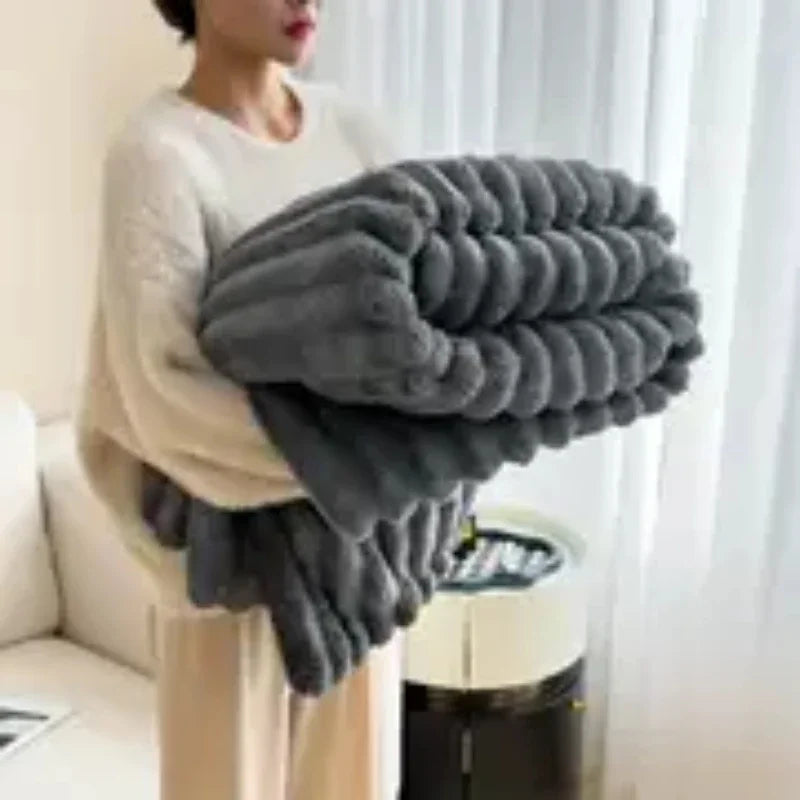 Soft Plush Ribbed Throw Blanket – Cozy Coral Fleece for Sofa & Bed