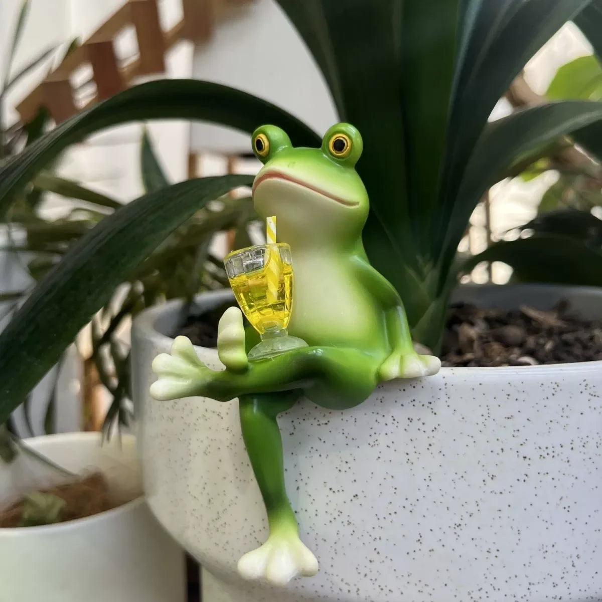 Hanging Frog Flower Pot Decor