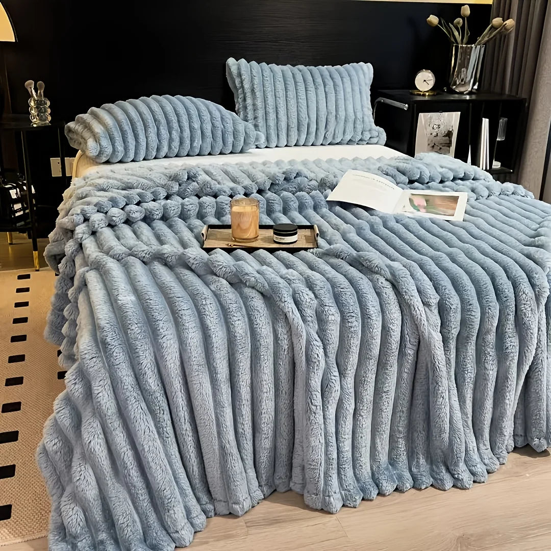 Luxury Plush Flannel Blanket – Soft & Warm for Bed, Sofa & Travel